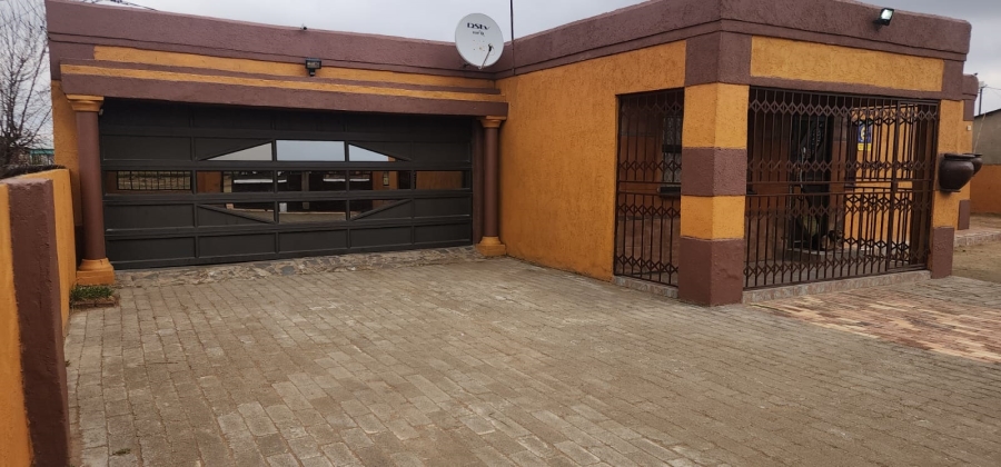 3 Bedroom Property for Sale in Zamdela Free State
